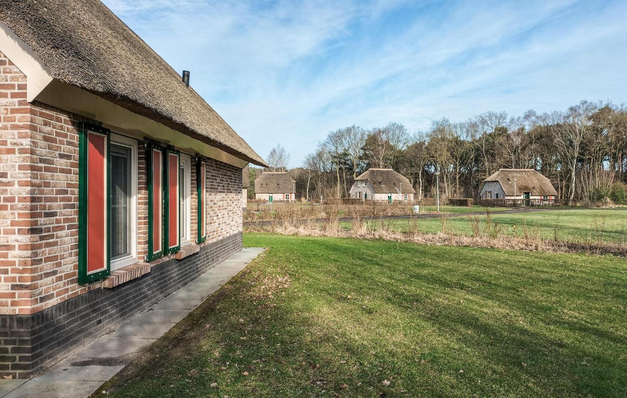 Beautiful Home In Den Ham With Kitchen Buitenkant foto